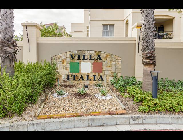 2 BEDROOM APARTMENT FOR SALE IN CENTURY CITY